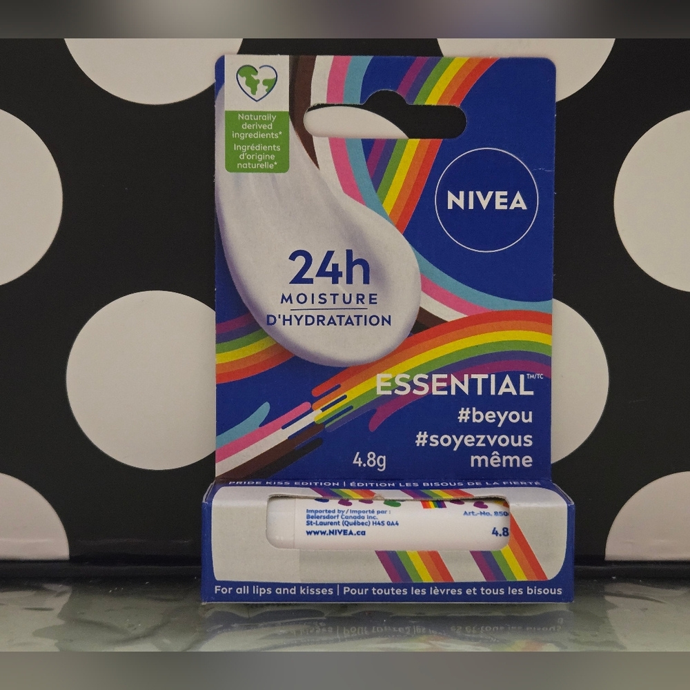 10/$25✨️Nivea Lip Balm✨️